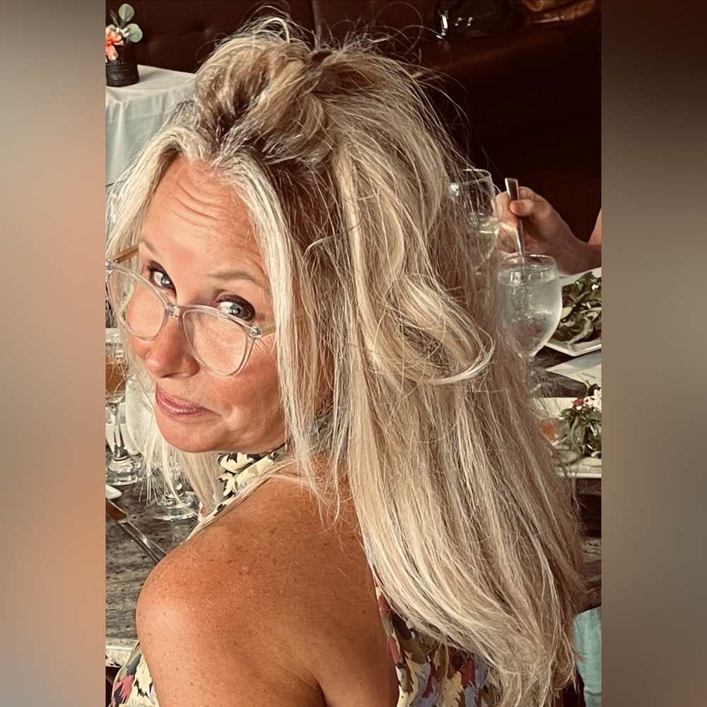 Meet your Posher, Paula